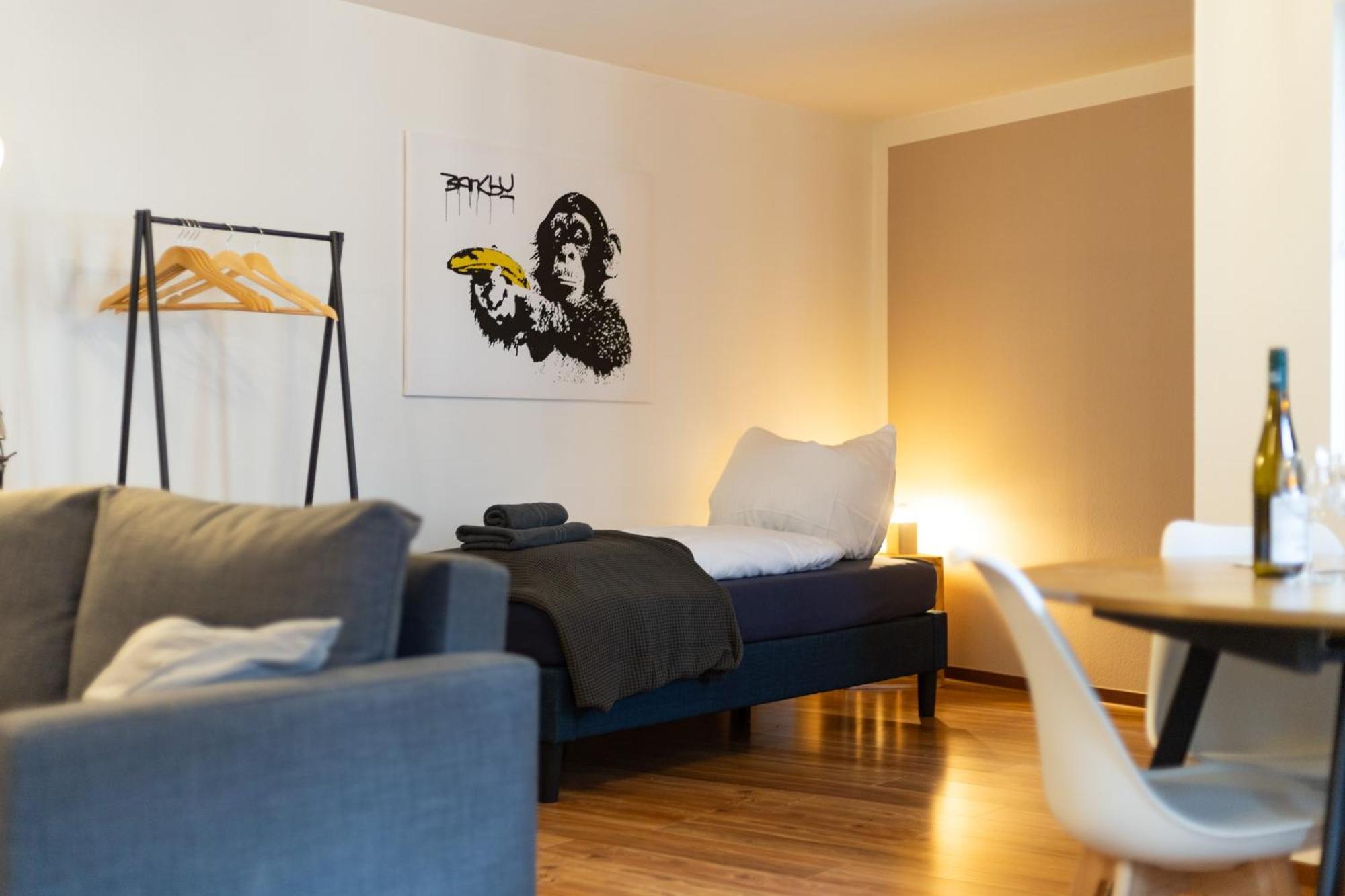 Ko-Living Space An Der Oper - Street Art Design Apartments Галль Экстерьер фото